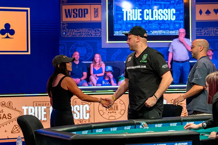 Mizrachi celebró con moderación, mientras el público reclamó su inclusión en el Salón de la Fama